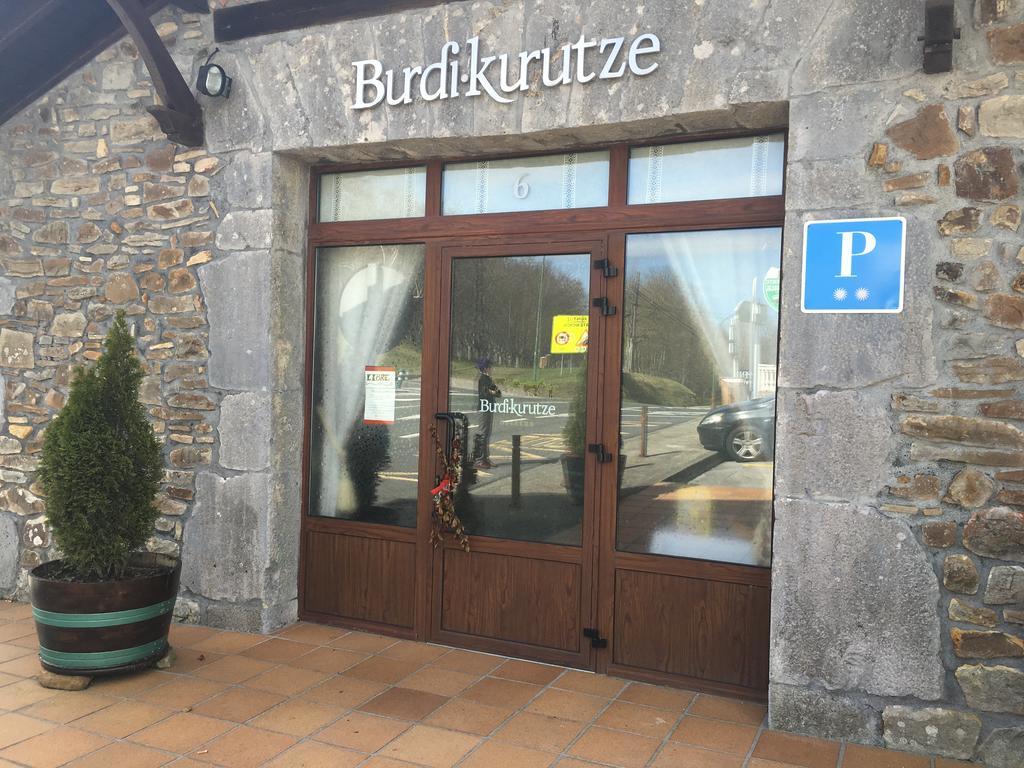 Gasthuis Burdi -kurutze Urquiola